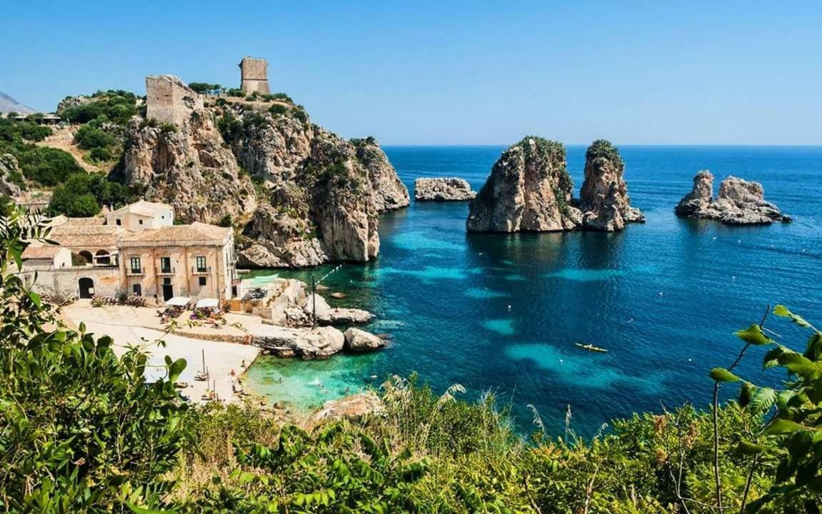 Вілла Giulia'S Place-Locazione Turistica Кастелламмаре-дель-Гольфо Екстер'єр фото